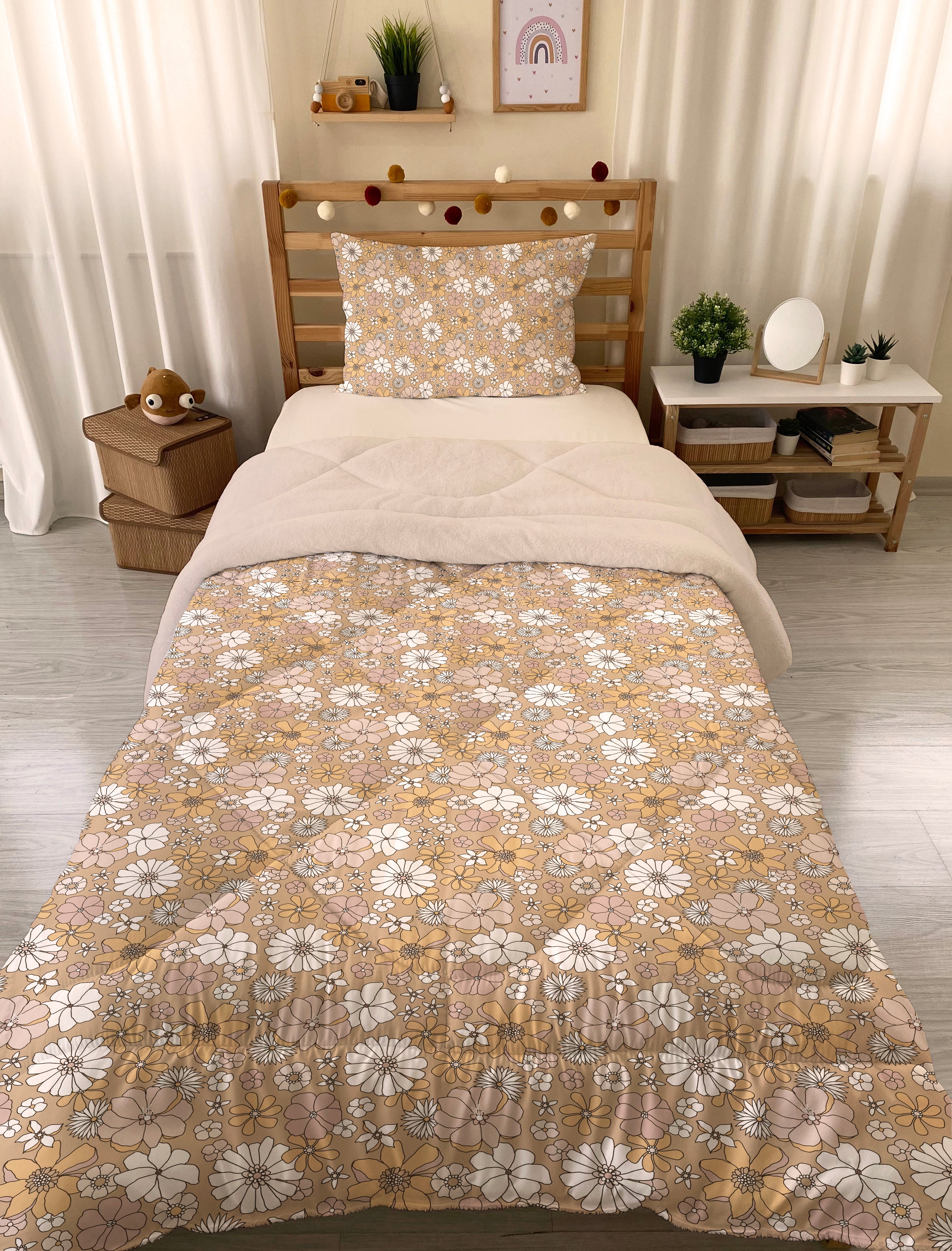Evmila Little Flowers Patterned Plush Sleeping Set (Beige Plush)