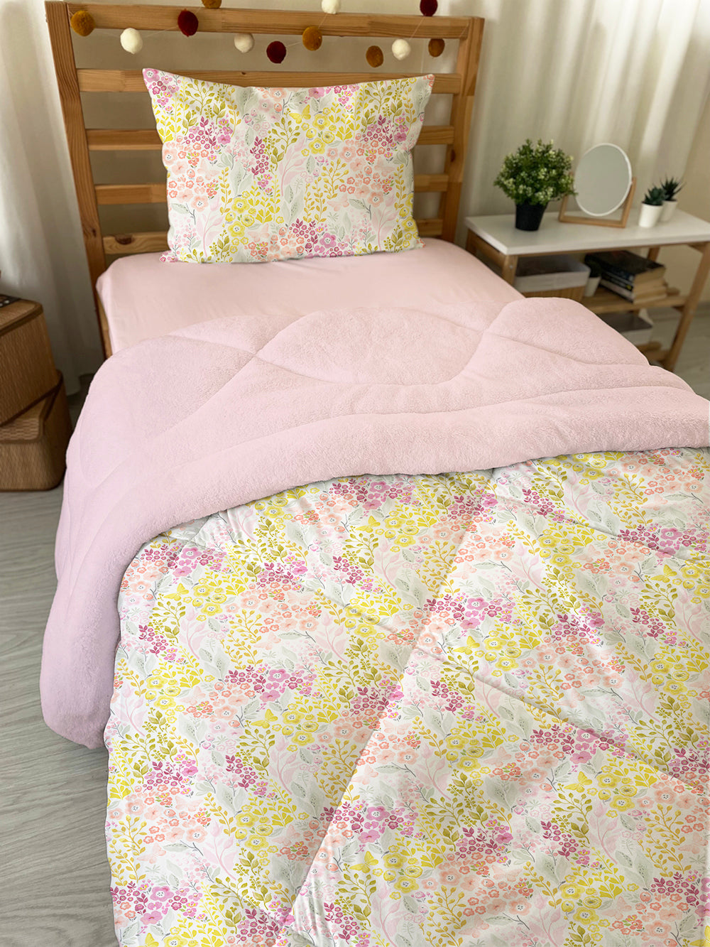 Evmila Little Flowers Patterned Plush Sleeping Set (Pink Plush)