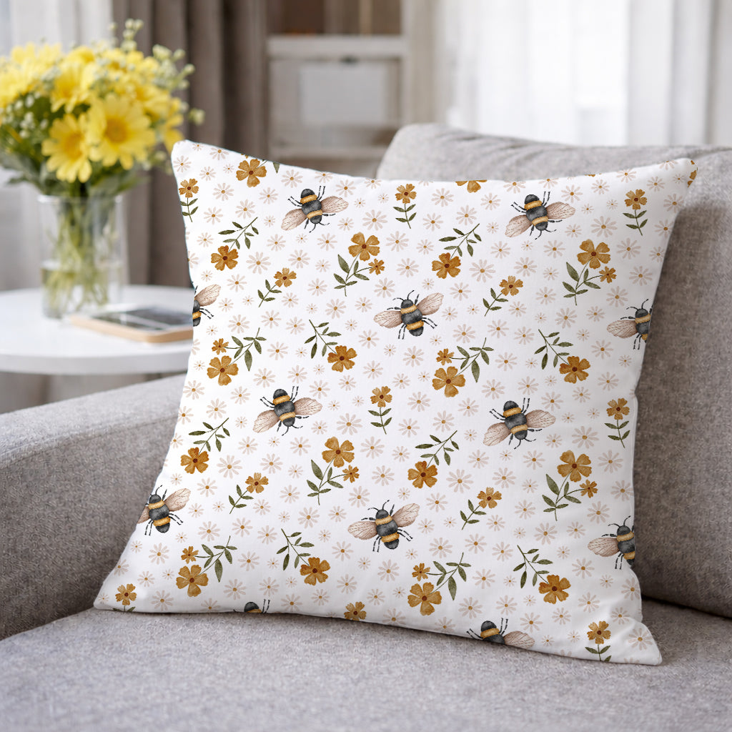 Evmila Arılar ve Çiçek Desenli Kırlent Kılıfı