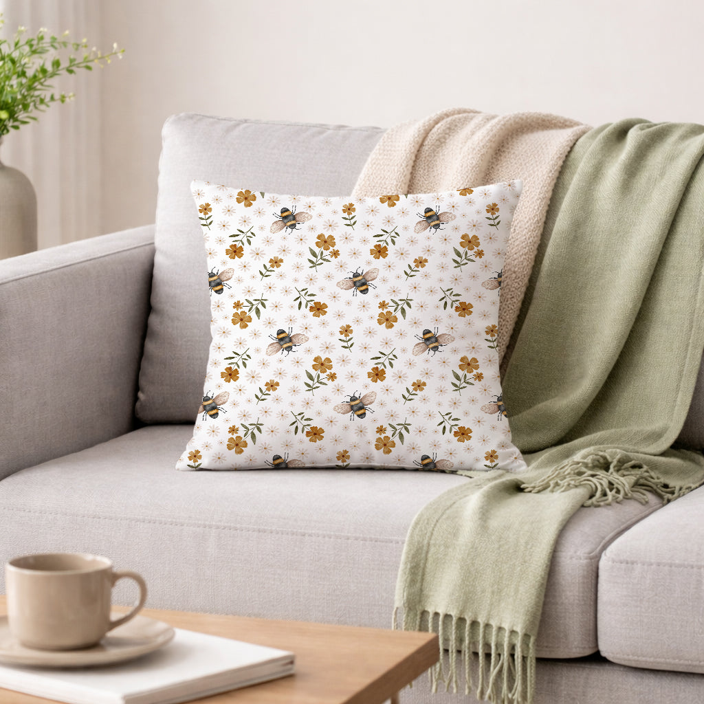 Evmila Arılar ve Çiçek Desenli Kırlent Kılıfı