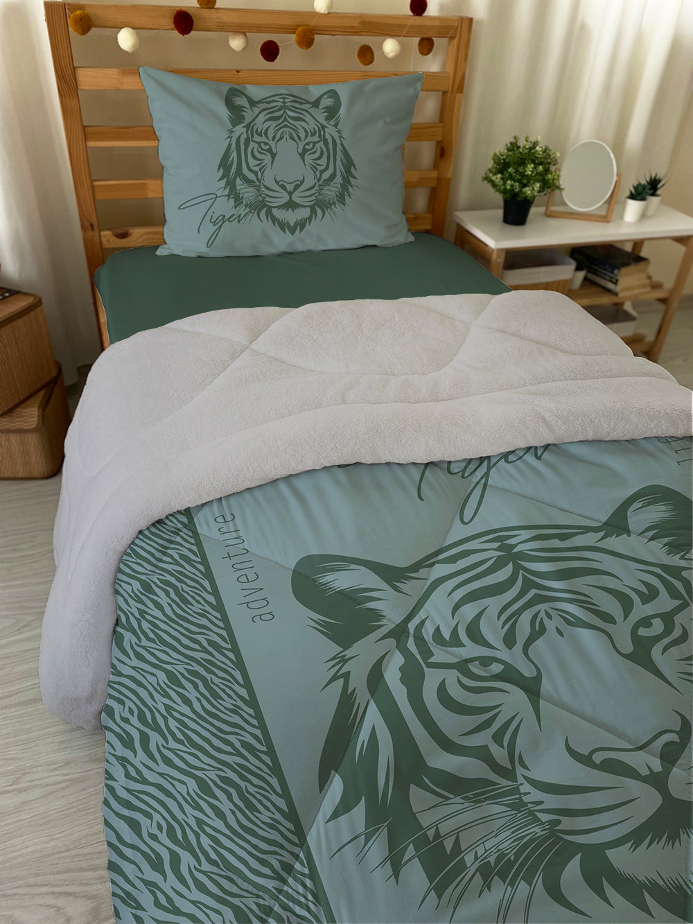 Evmila Lion Patterned Plush Sleeping Set (Gray Plush)