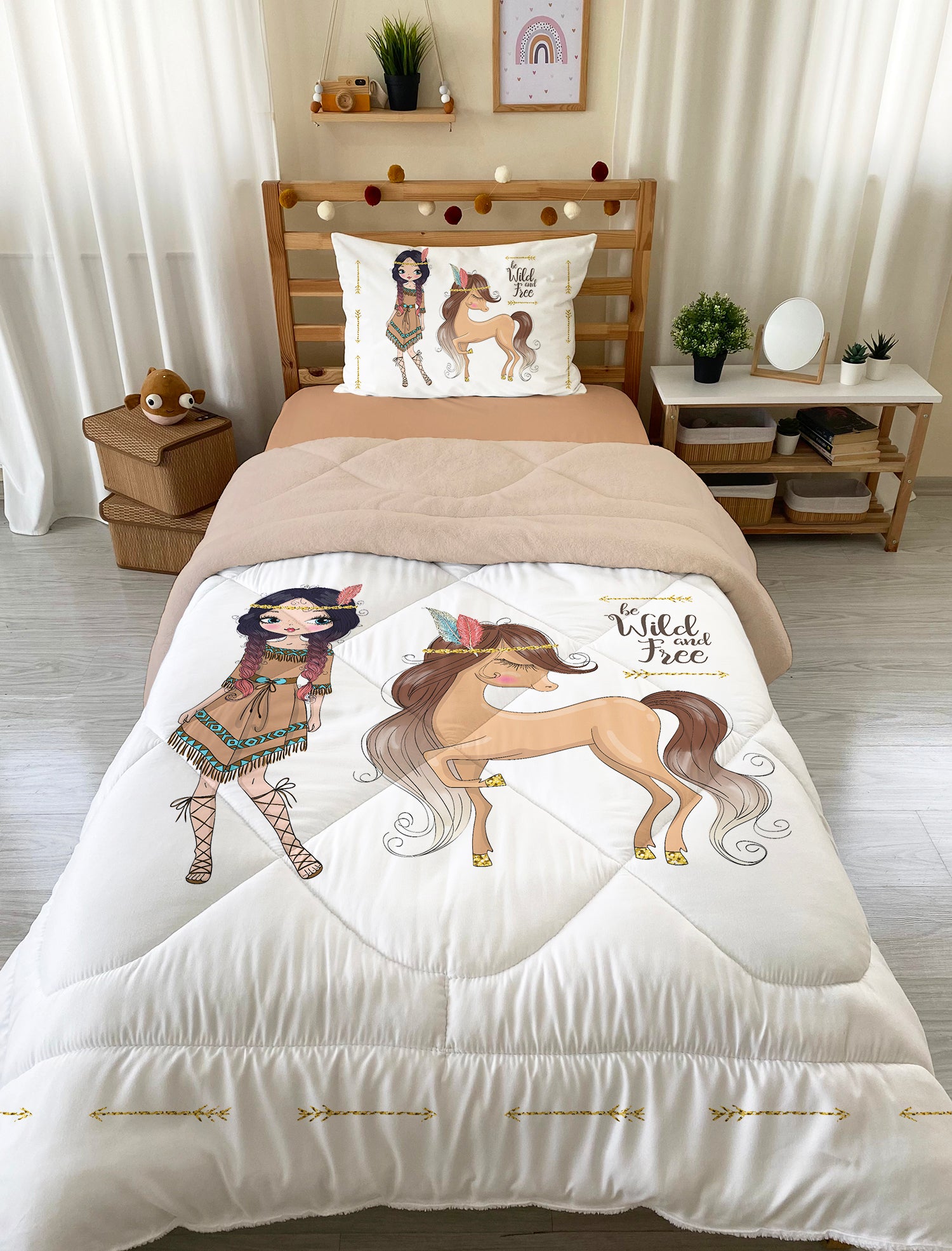 Evmila Cute Animals Patterned Plush Sleeping Set (Beige Plush)