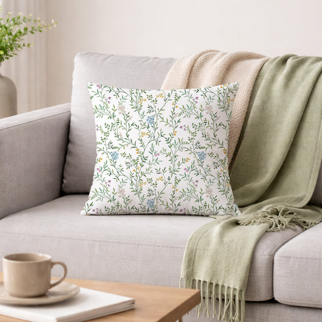 Evmila Minik Çiçekler Desenli Kırlent Kılıfı