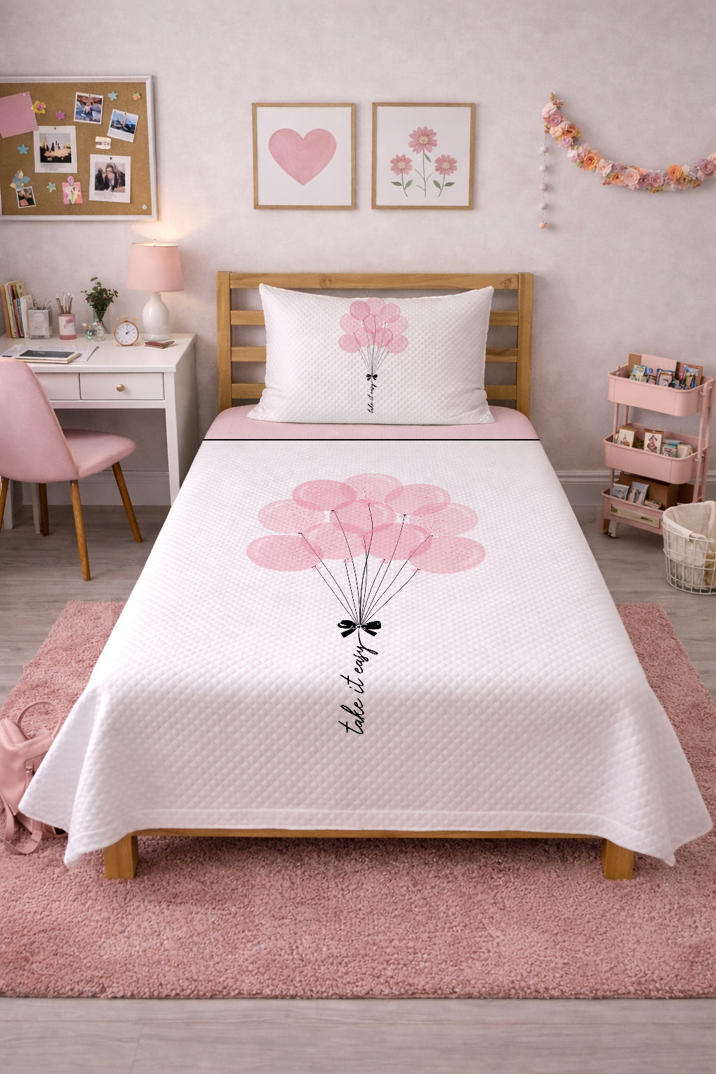 Evmila Pembe Balonlor Desenli Pike