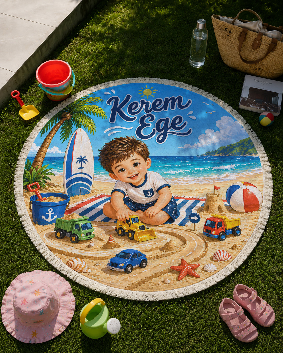 Evmila Karikatüristik Marin Temalı Yuvarlak Plaj Havlusu