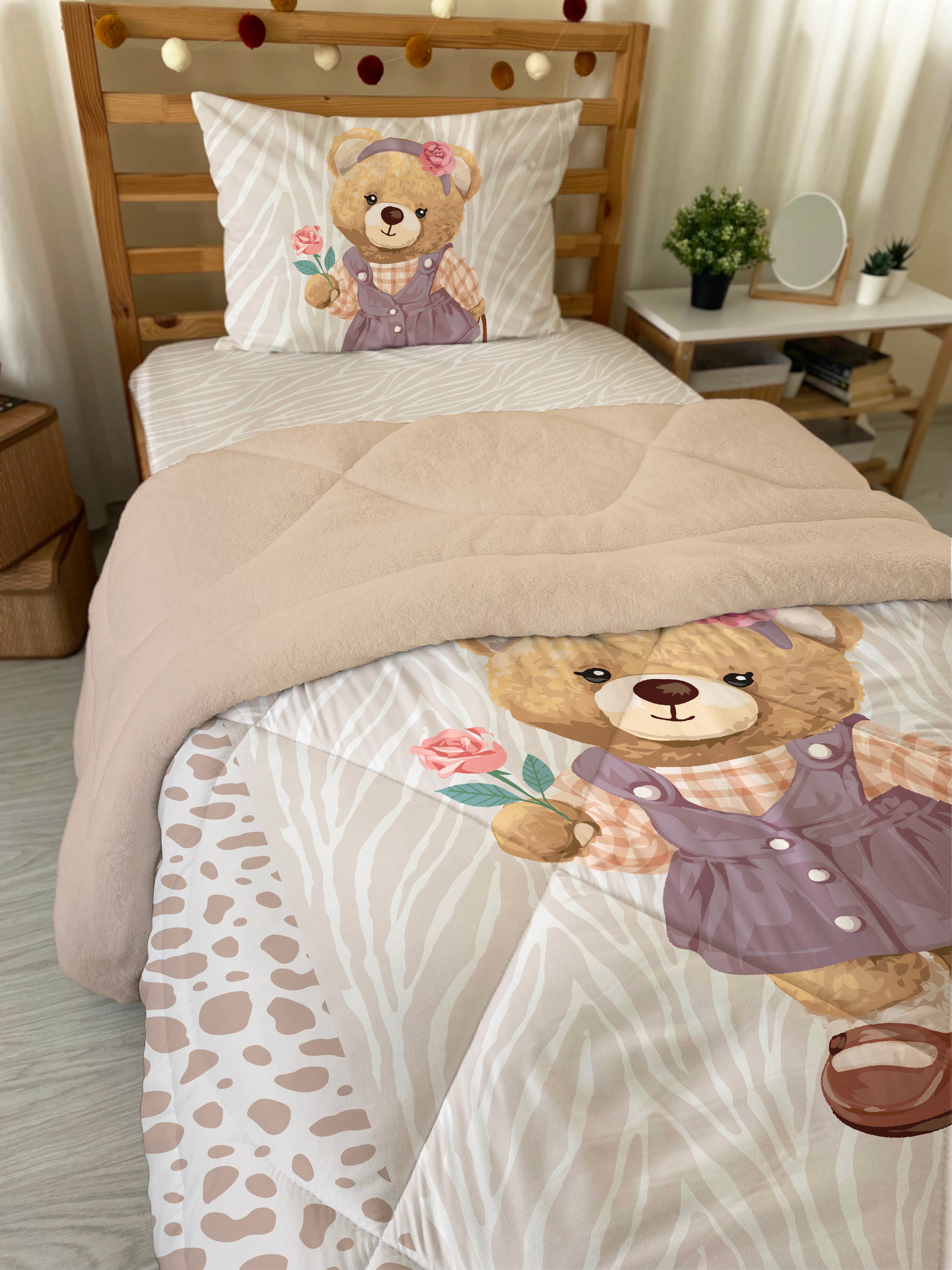 Evmila Cute Animals Patterned Plush Sleeping Set (Beige Plush)