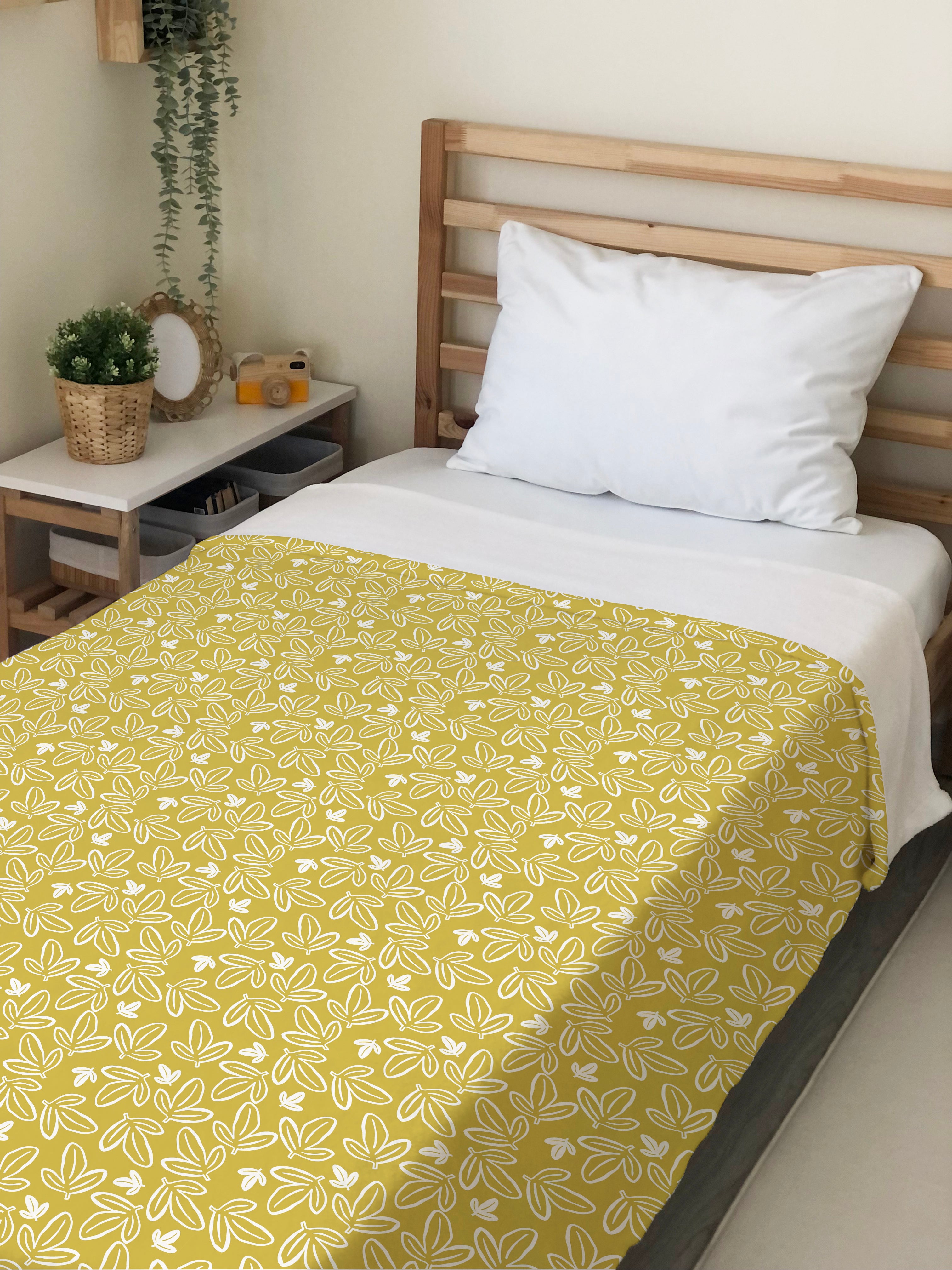 Evmila Minik Yapraklar Desenli Tek Kişilik Battaniye