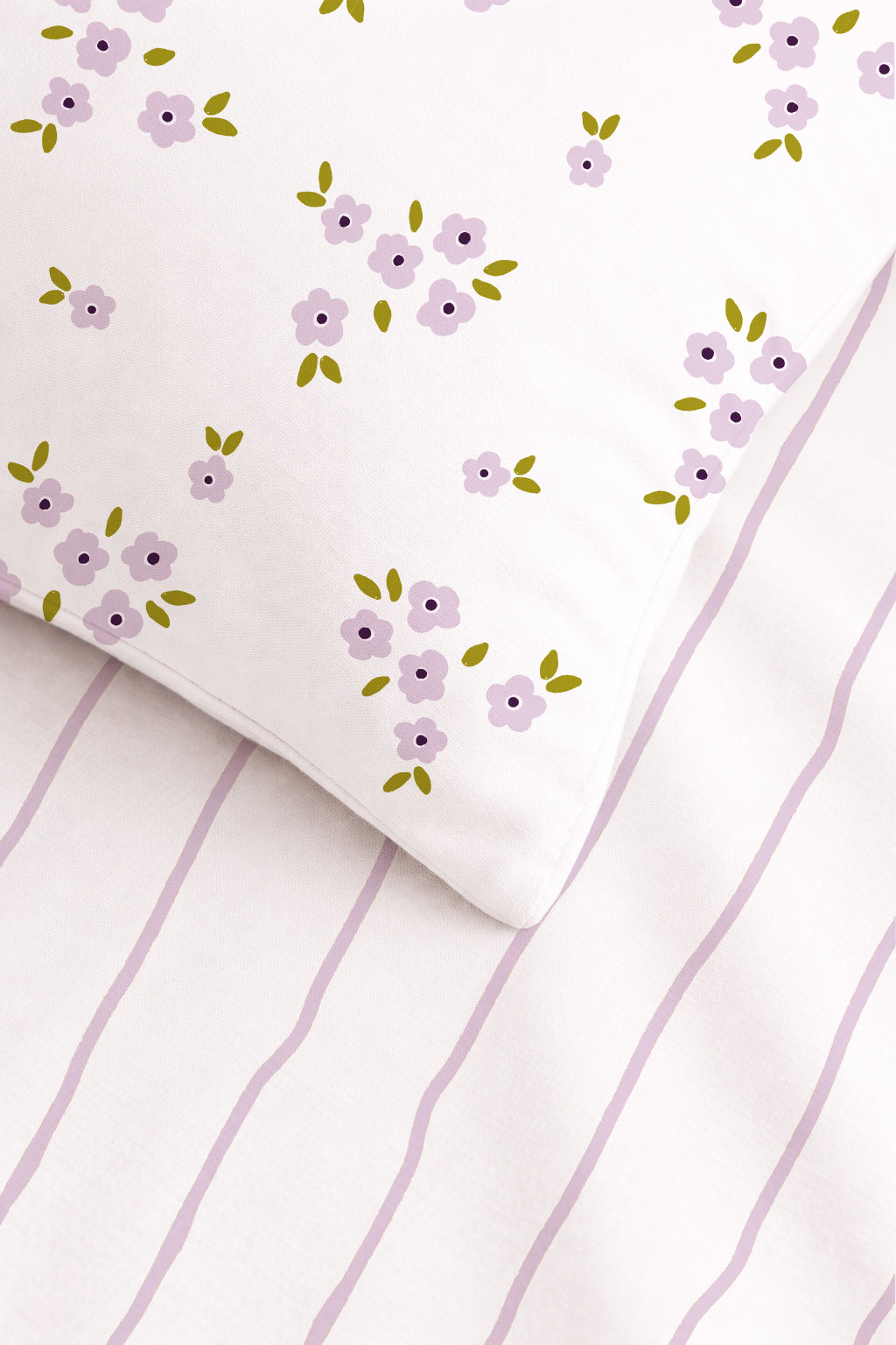 Evmila Minik Çiçekler Desenli Nevresim Takımı