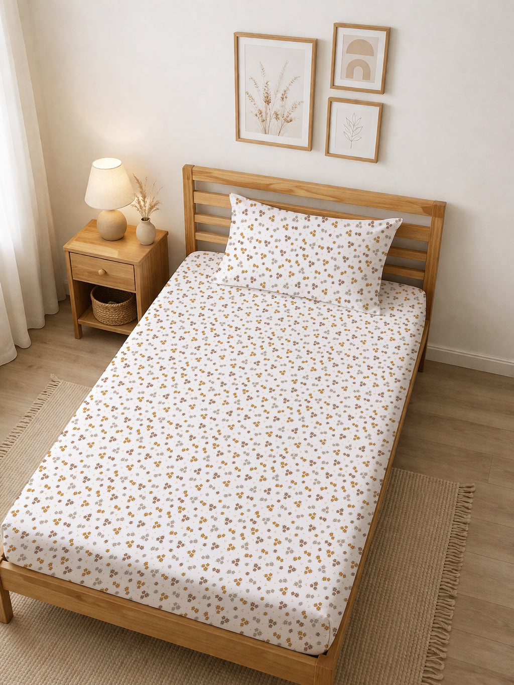 Evmila Minik Çiçekler Desenli Lastikli Çarşaf Yastık Seti