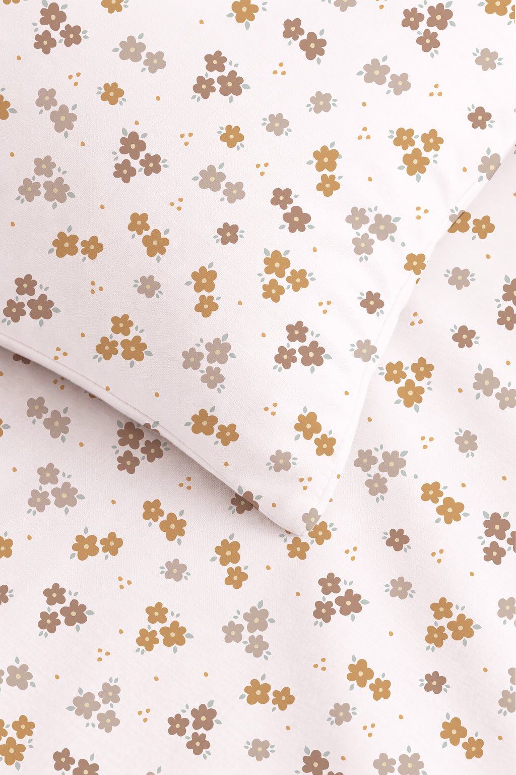 Evmila Minik Çiçekler Desenli Lastikli Çarşaf Yastık Seti