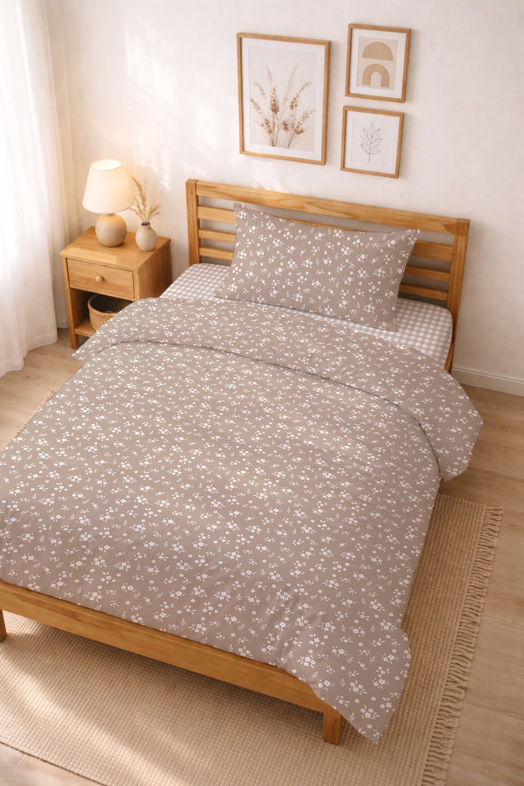 Evmila Minik Çiçekler Desenli Nevresim Takımı