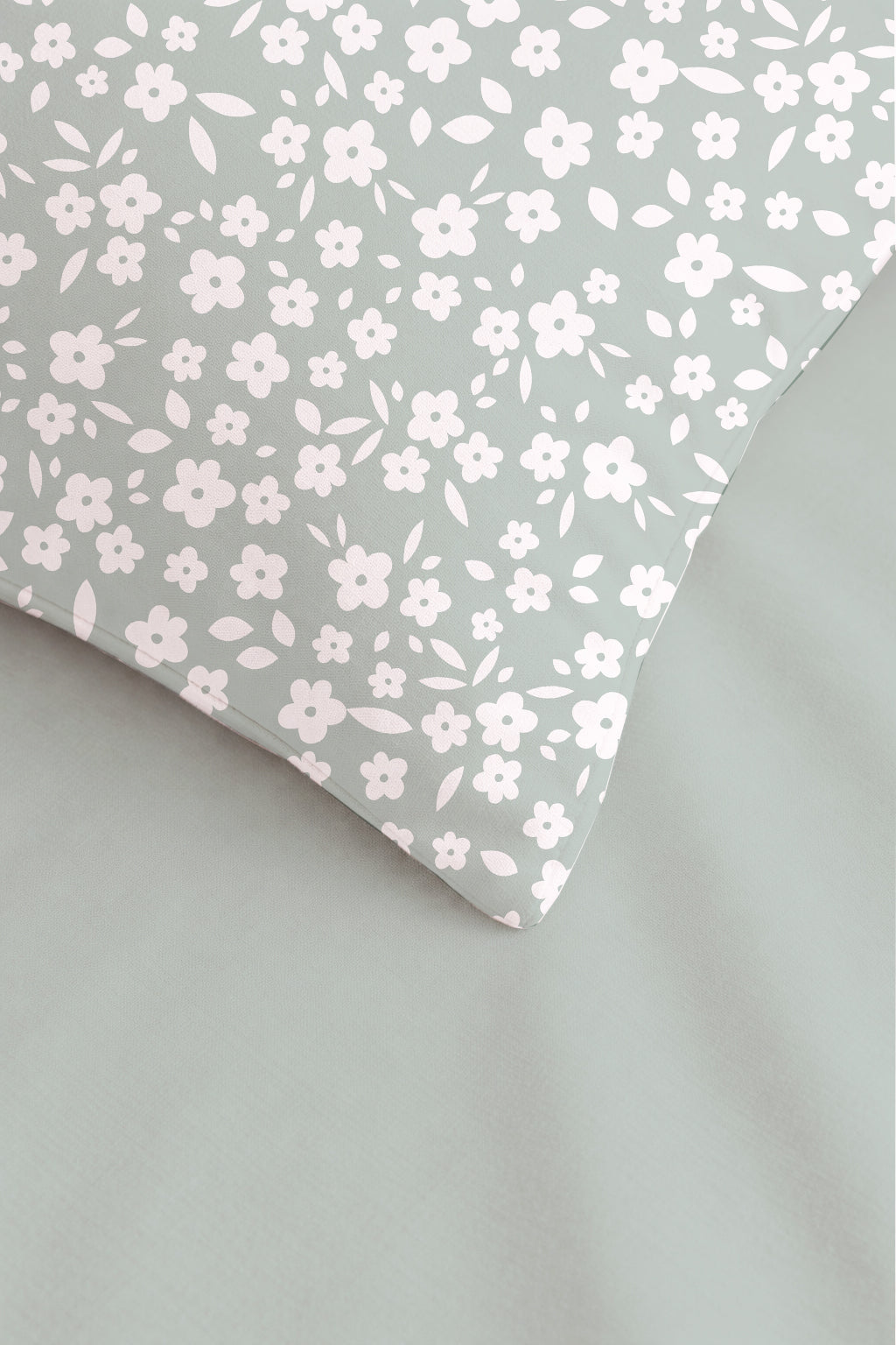 Evmila Minik Çiçekler Desenli Nevresim Takımı