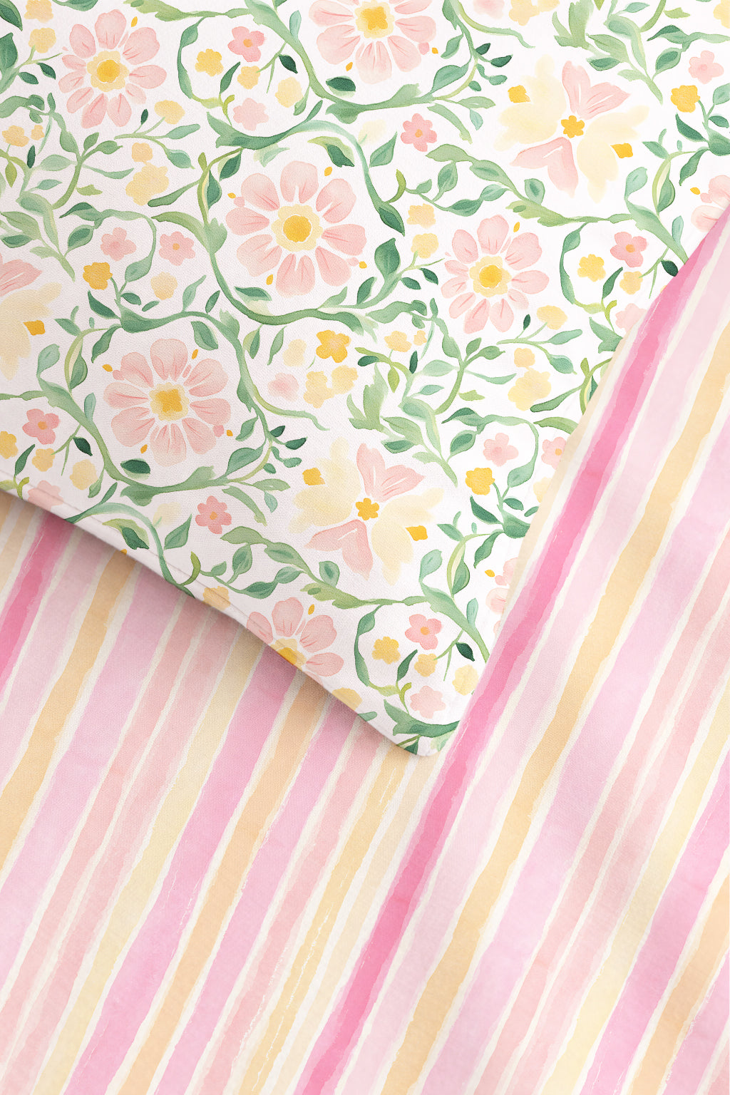 Evmila Bahar Çiçekleri Desenli Nevresim Takımı