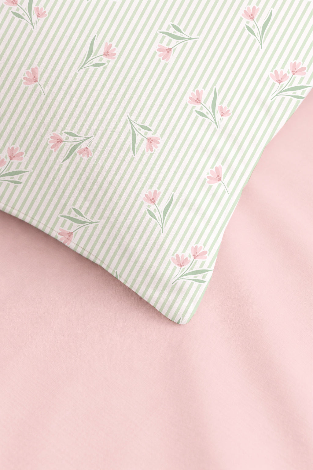 Evmila Bahar Çiçekleri Desenli Nevresim Takımı