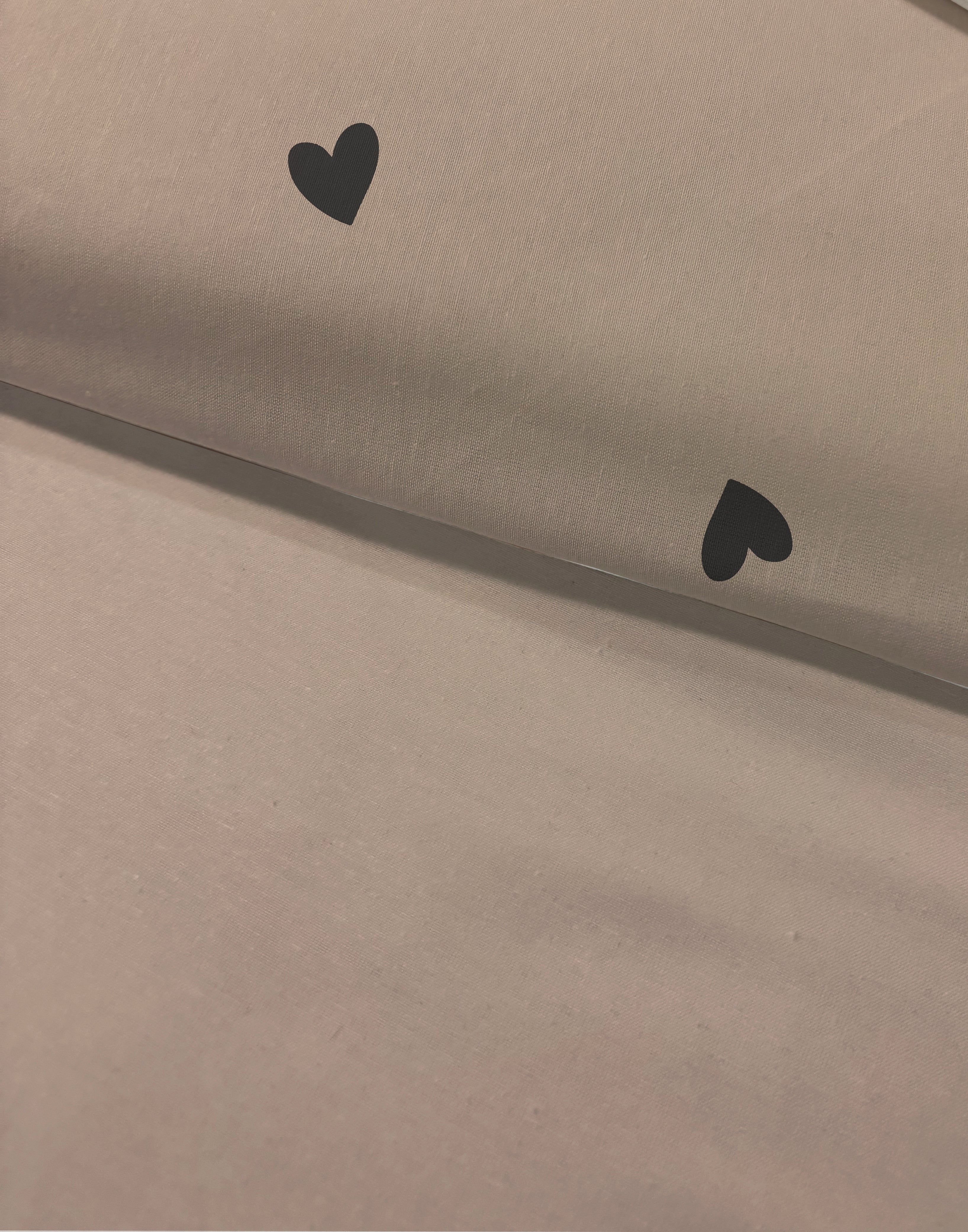 Evmila Siyah Minik Kalpler Desenli Nevresim Takımı