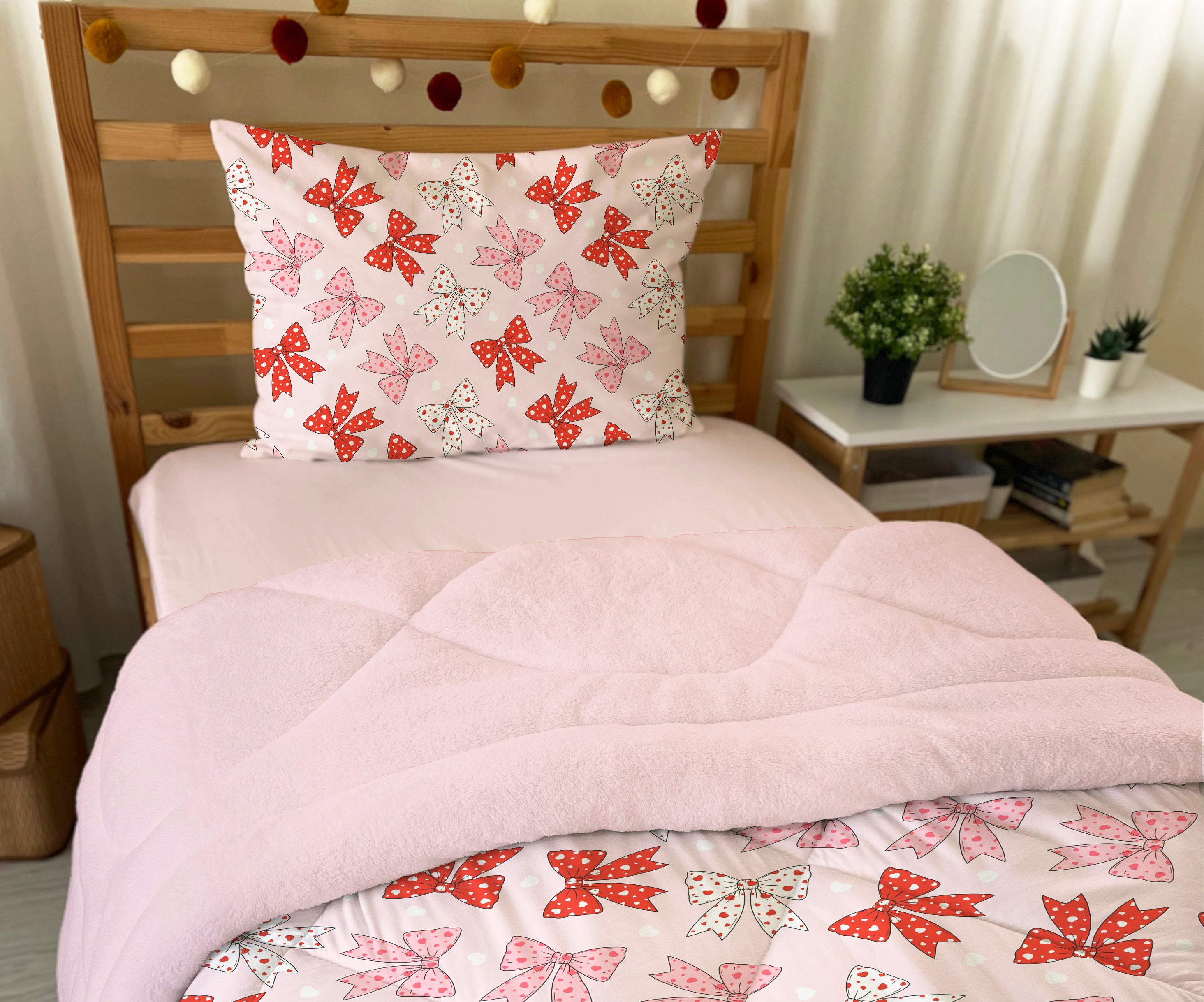 Evmila Kurdele Desenli Peluş Uyku Seti (Pembe Peluş)