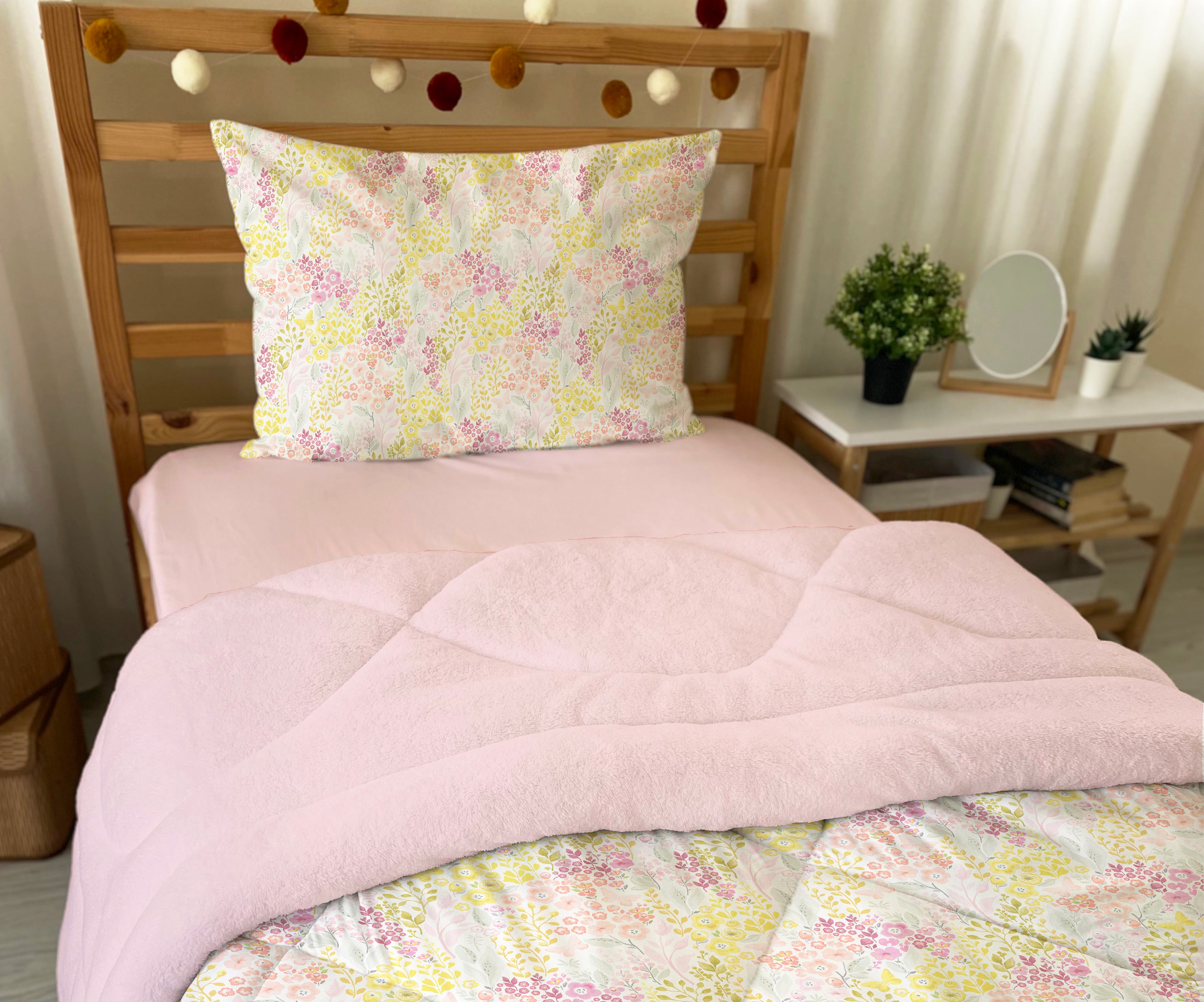 Evmila Little Flowers Patterned Plush Sleeping Set (Pink Plush)