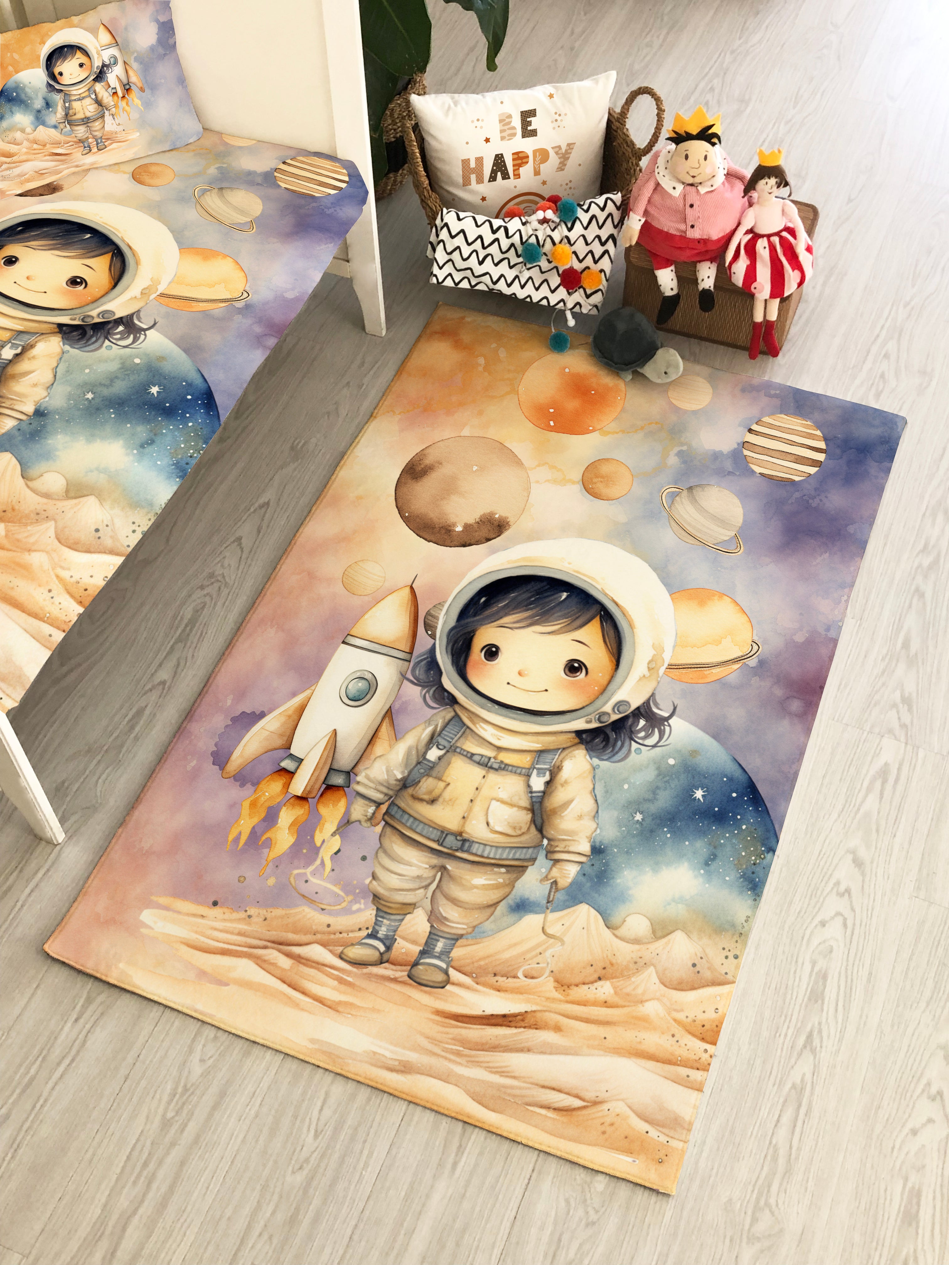 Evmila Uzayda Sevimli Astronot Desenli Çocuk Halısı