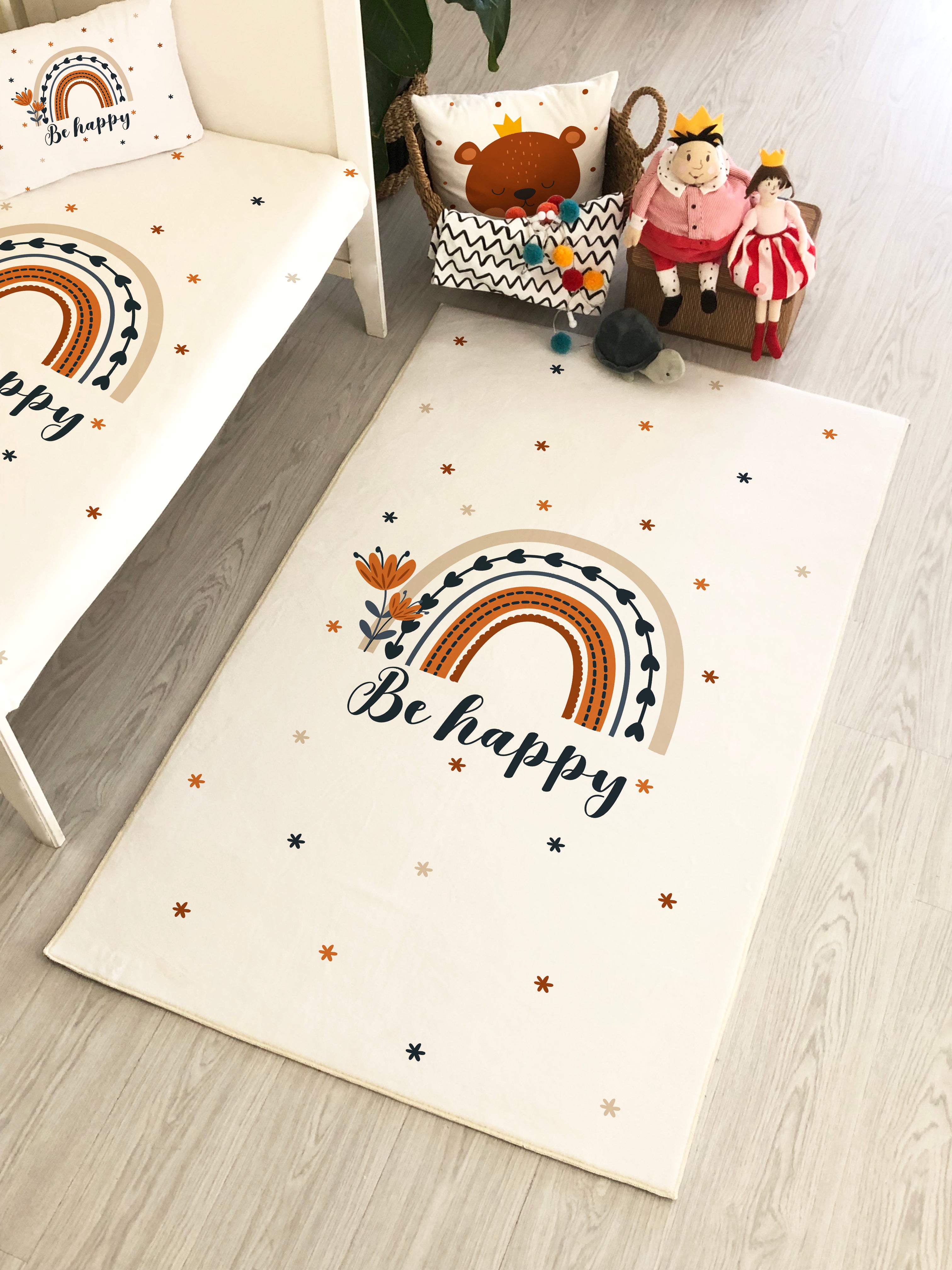 Evmila Be Happy Yazılı Gökkuşağı Desenli Çocuk Halısı