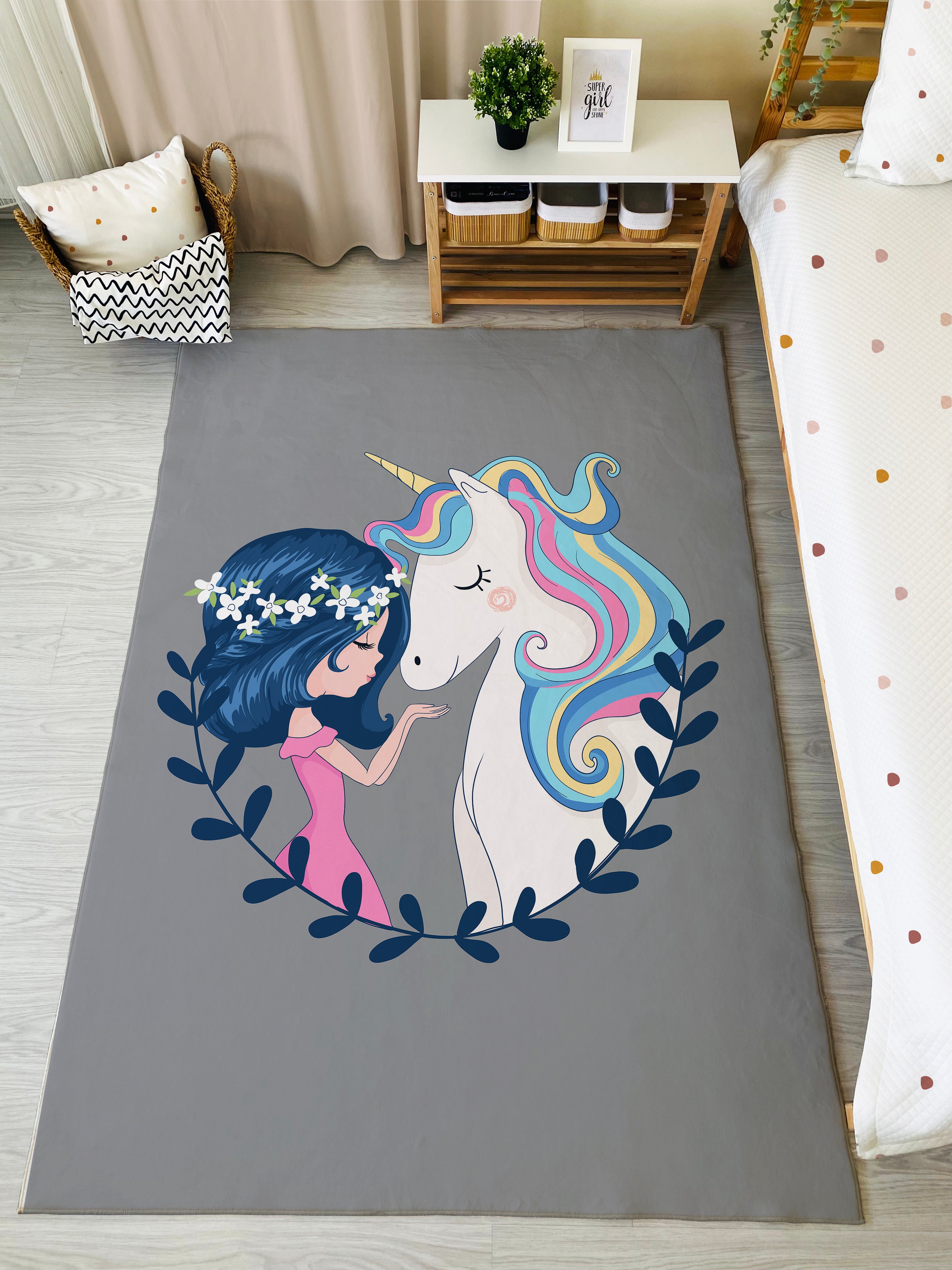 Evmila Prenses Kız ve Unicorn Desenli Çocuk Halısı