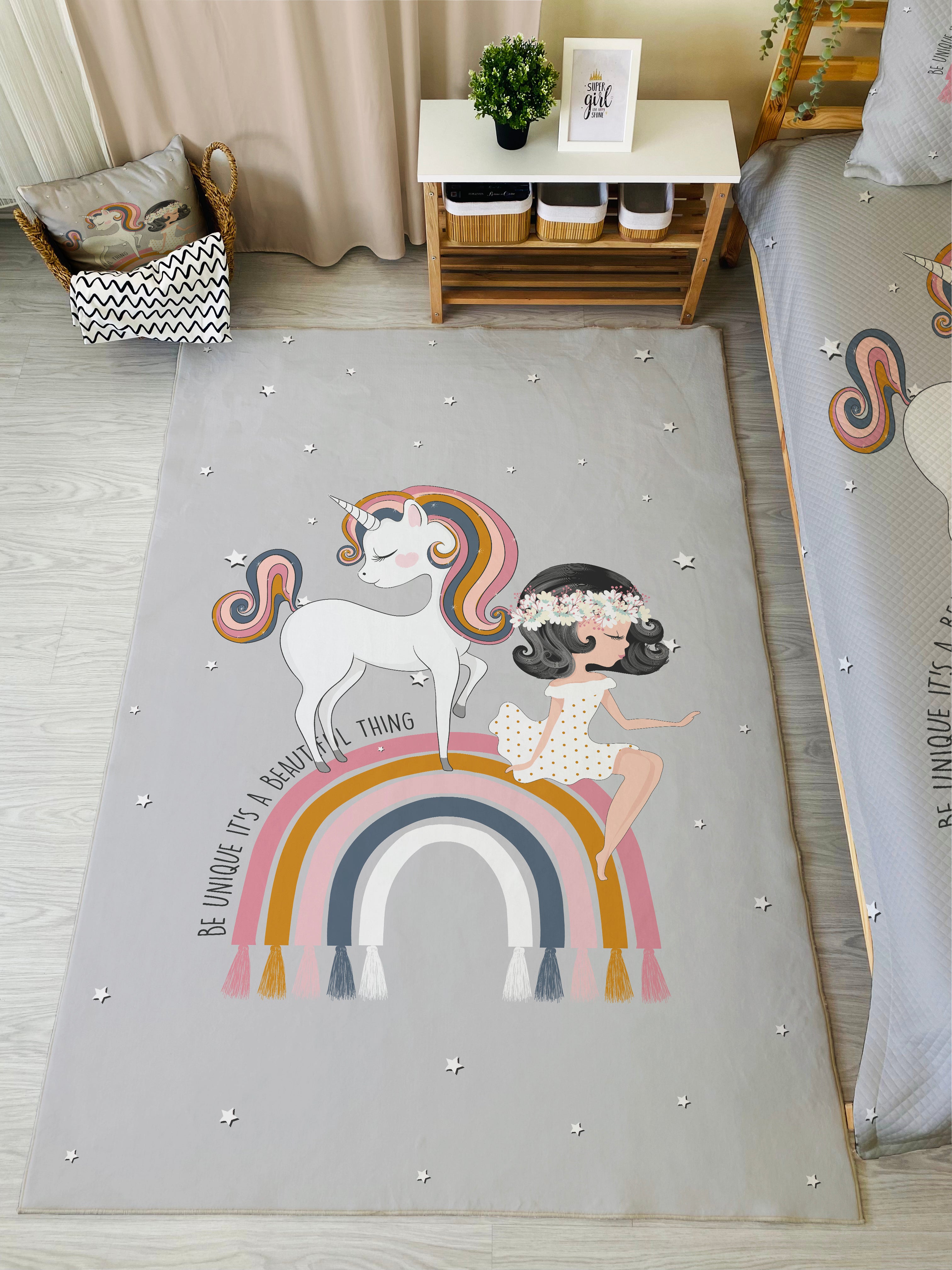 Evmila  Prenses Kız ve Unicorn Desenli Çocuk Halısı