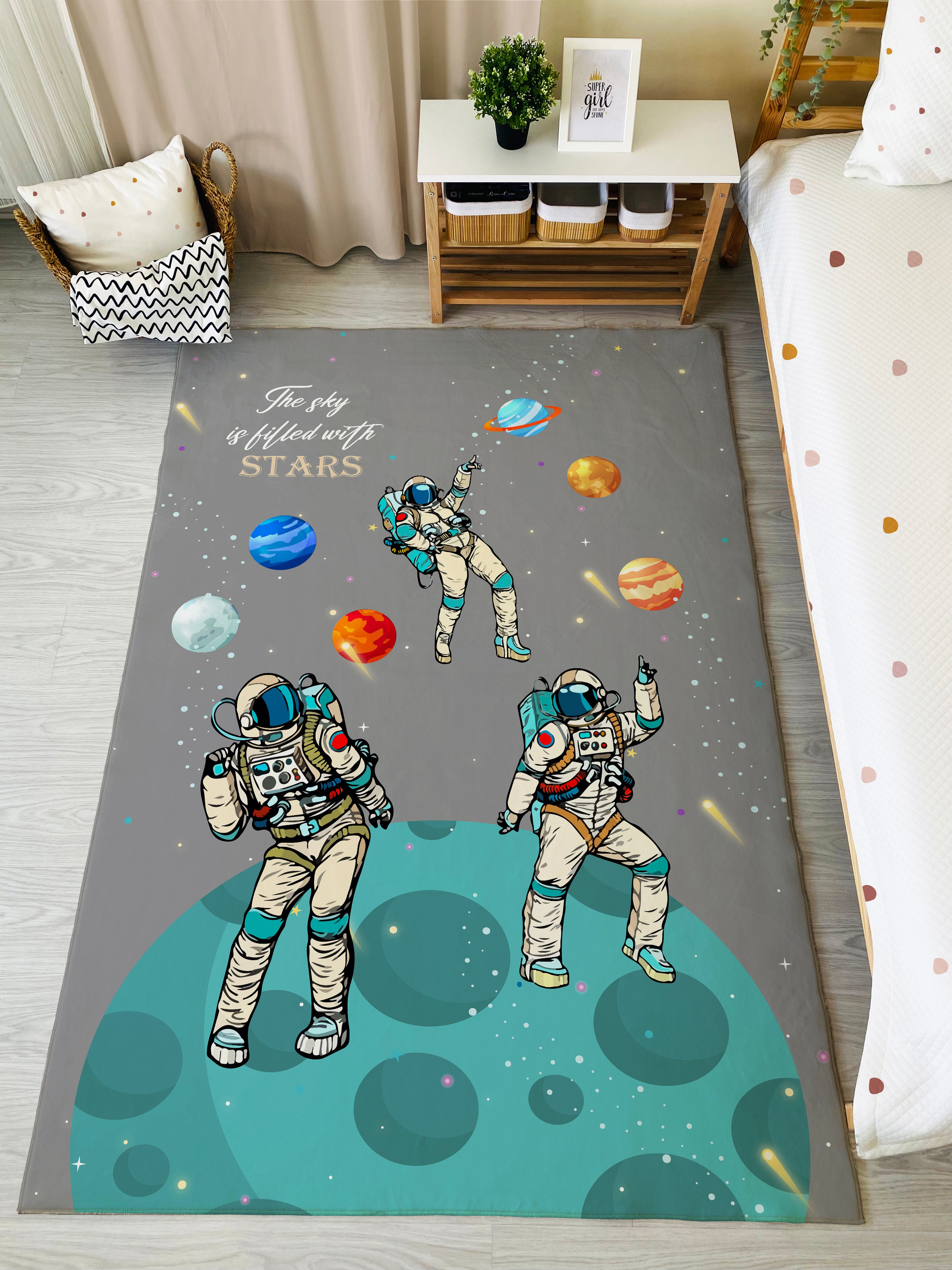 Evmila Uzay Astronot Desenli Çocuk Halısı